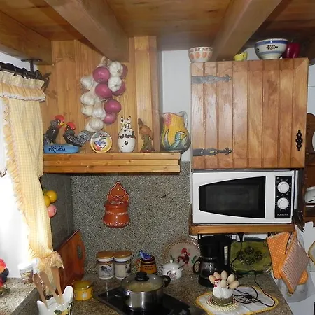 Casinha Dos Ticos مزرعة للإقامة كاسترو لابورايرو